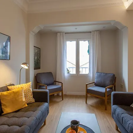 Near The Marina, Appartement Valence